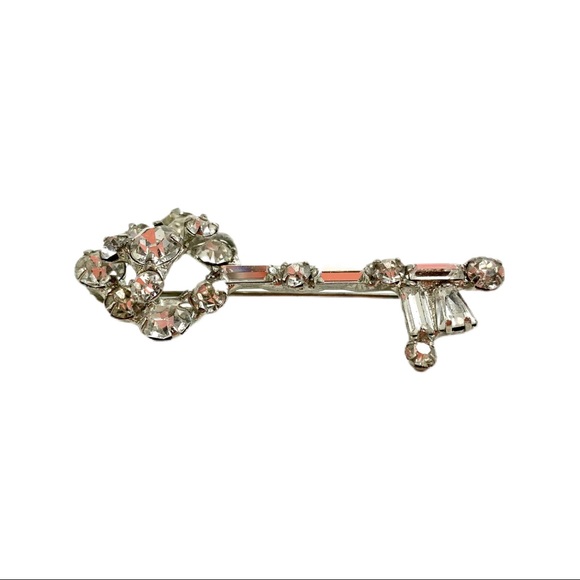 Vtg Unsigned Rhinestone Skeleton Key Brooch 1950s - Picture 2 of 10